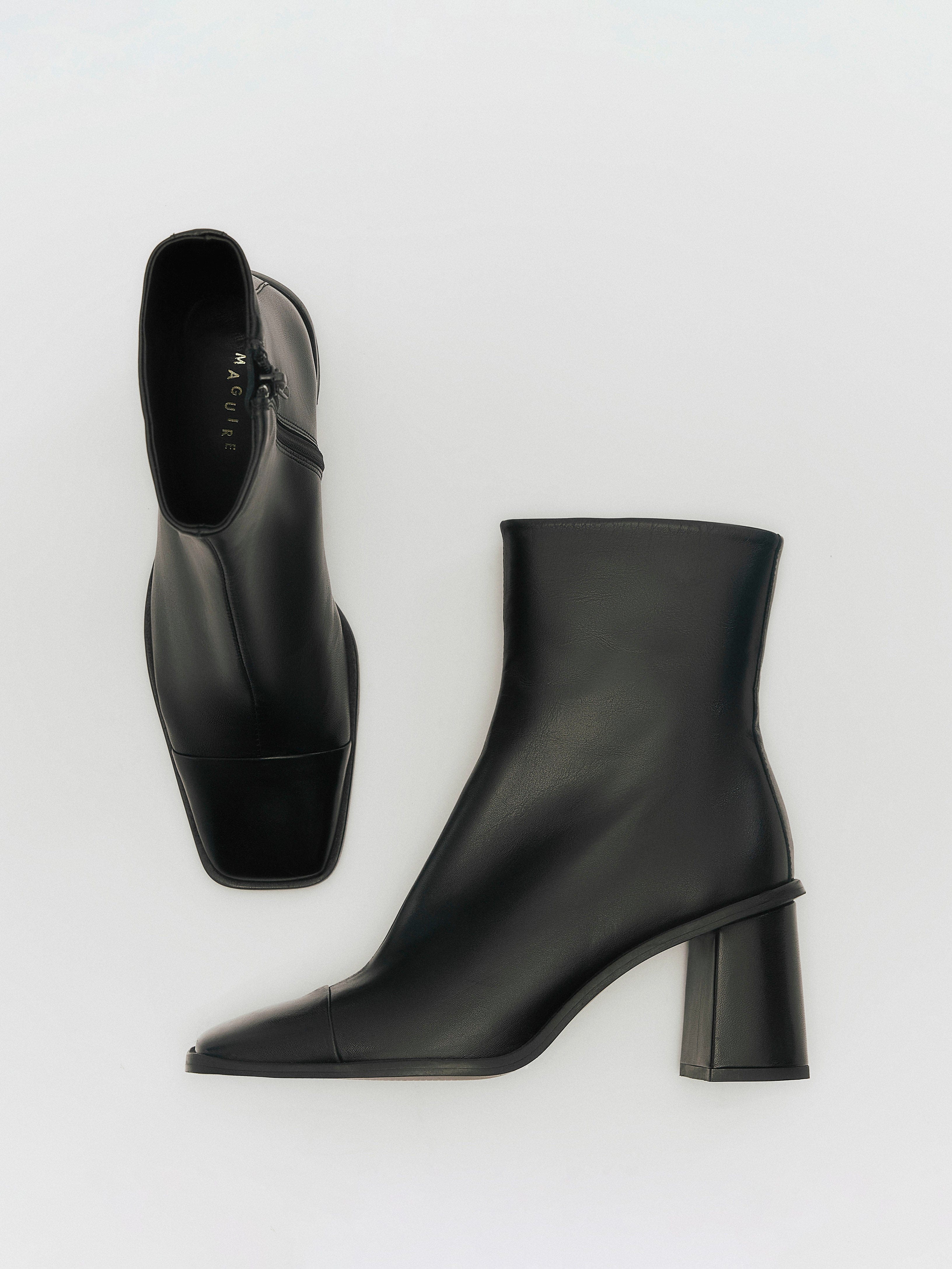 Avila Black Boot