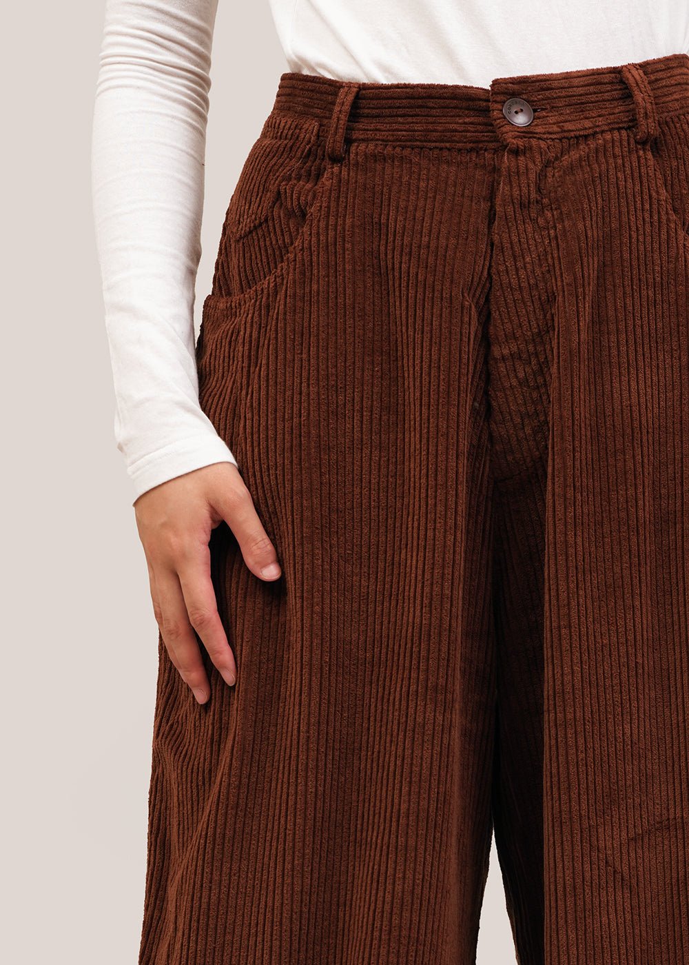 Pardo Corduroy Baggy Pants