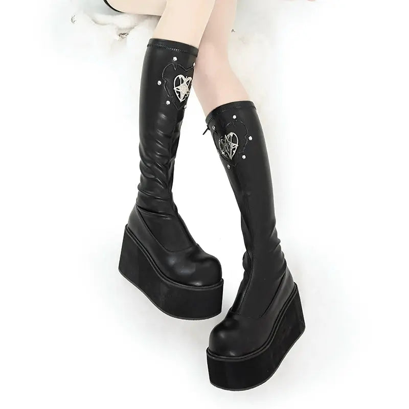 Trendy Elastic Devil Heart Boots ON1422